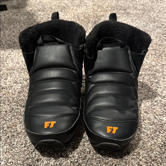 Full Tilt Other - Full Tilt Apré Ski Booties - Extra Small